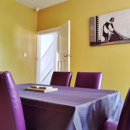 Perry Road, Beautiful Large House Available For Guests And Contractors Parking Wifi Βίλα Νότιγχαμ Εξωτερικό φωτογραφία