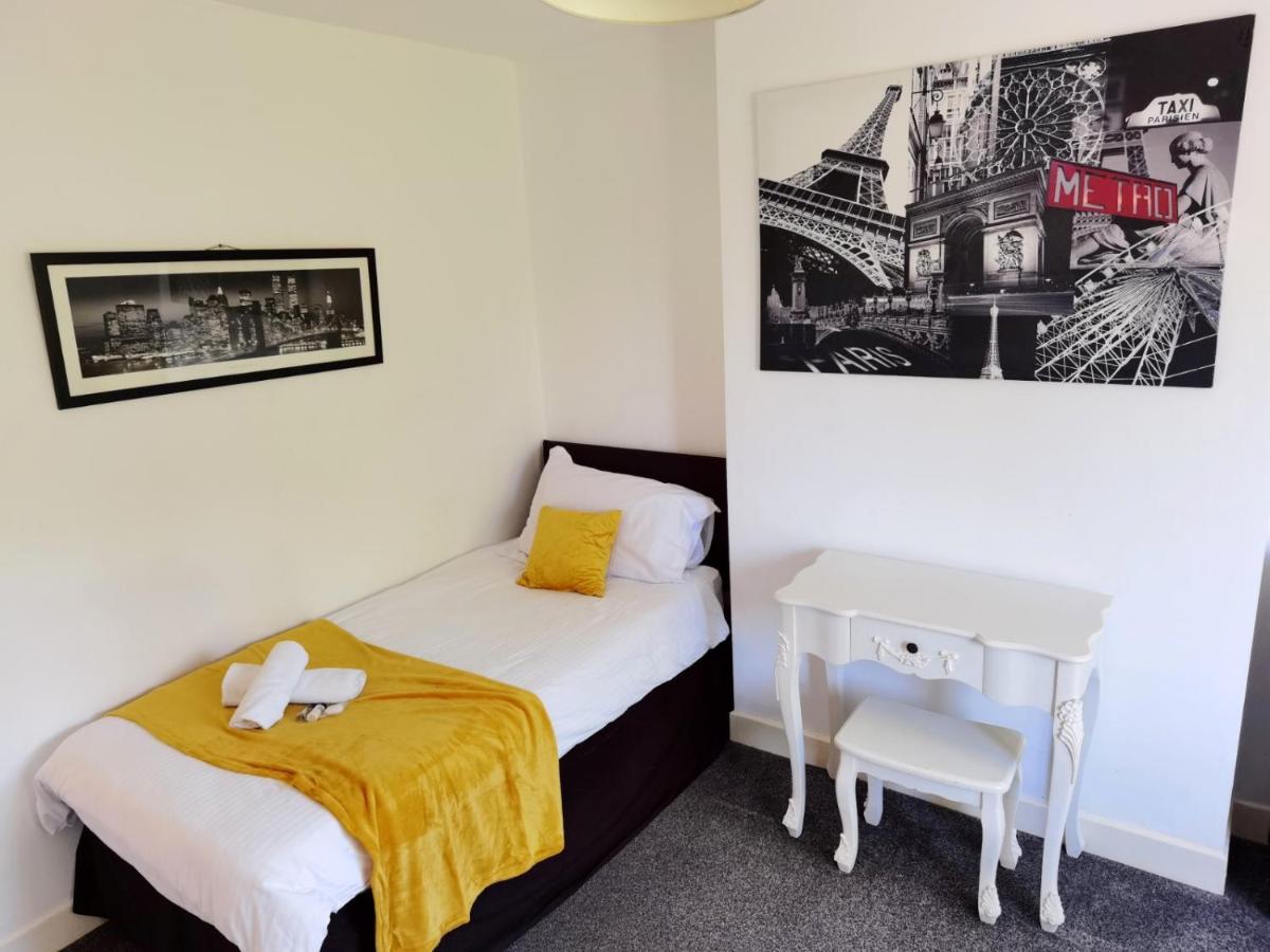Perry Road, Beautiful Large House Available For Guests And Contractors Parking Wifi Βίλα Νότιγχαμ Εξωτερικό φωτογραφία