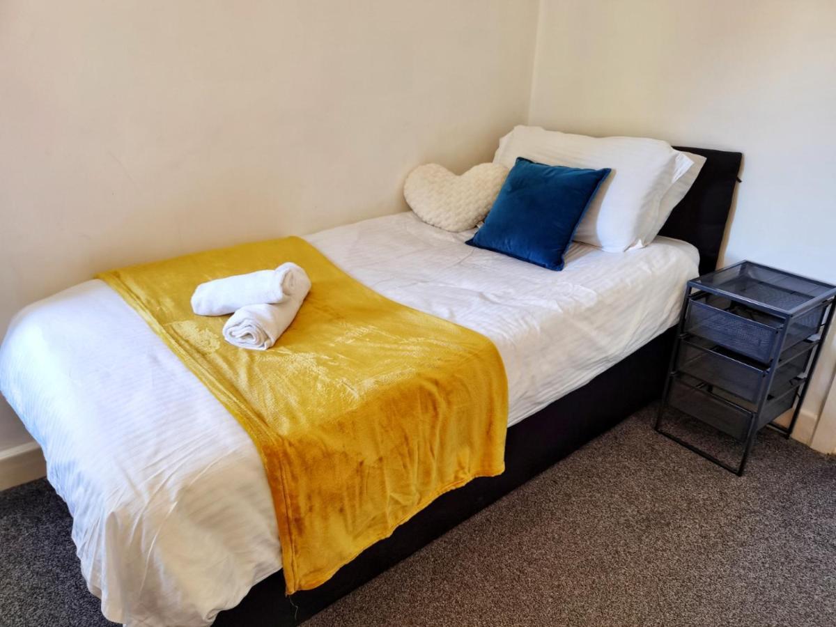 Perry Road, Beautiful Large House Available For Guests And Contractors Parking Wifi Βίλα Νότιγχαμ Εξωτερικό φωτογραφία