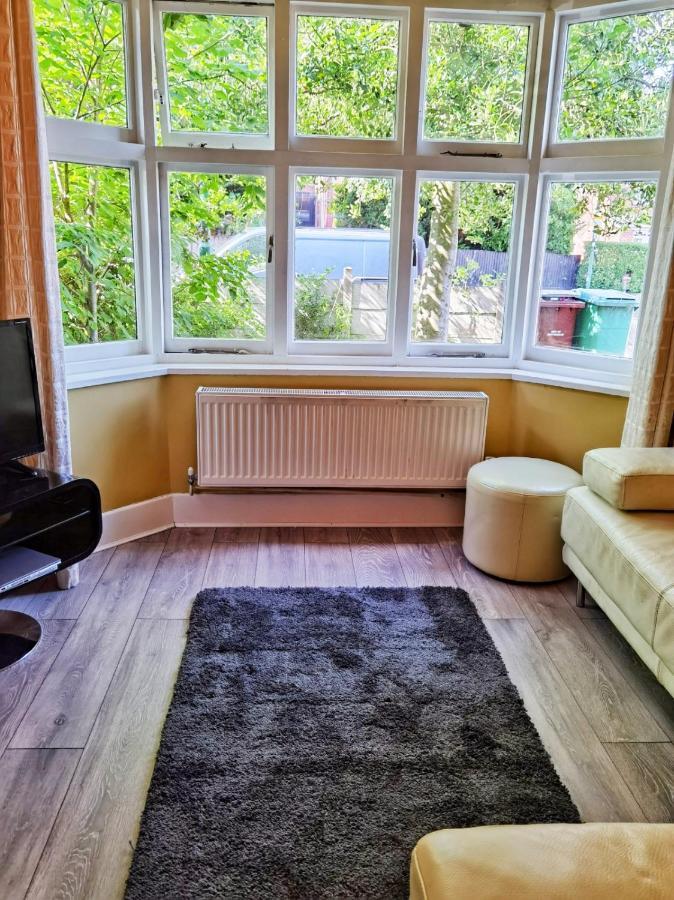 Perry Road, Beautiful Large House Available For Guests And Contractors Parking Wifi Βίλα Νότιγχαμ Εξωτερικό φωτογραφία