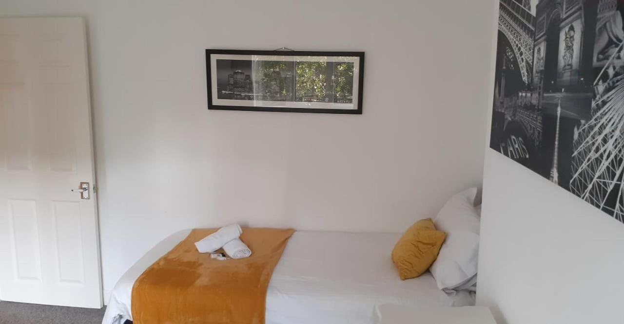 Perry Road, Beautiful Large House Available For Guests And Contractors Parking Wifi Βίλα Νότιγχαμ Εξωτερικό φωτογραφία