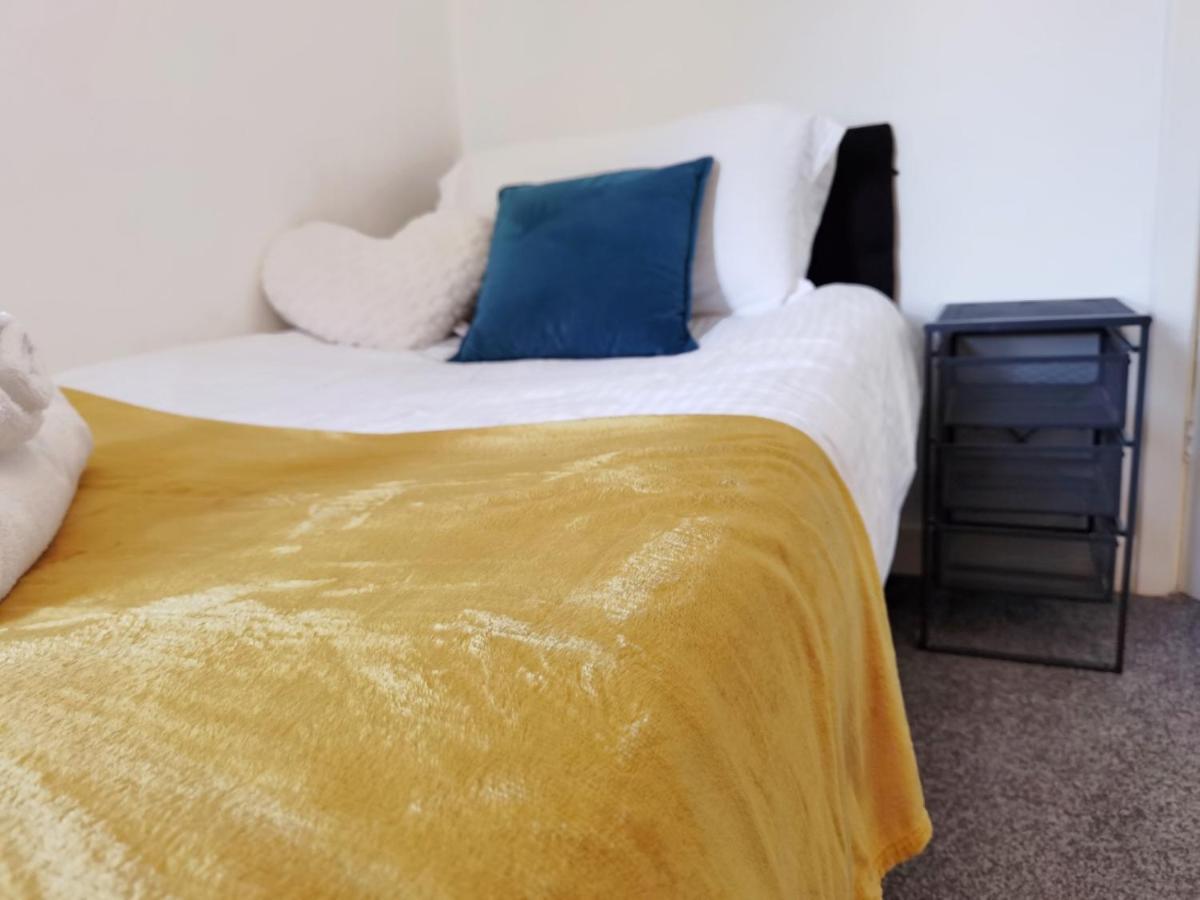 Perry Road, Beautiful Large House Available For Guests And Contractors Parking Wifi Βίλα Νότιγχαμ Εξωτερικό φωτογραφία