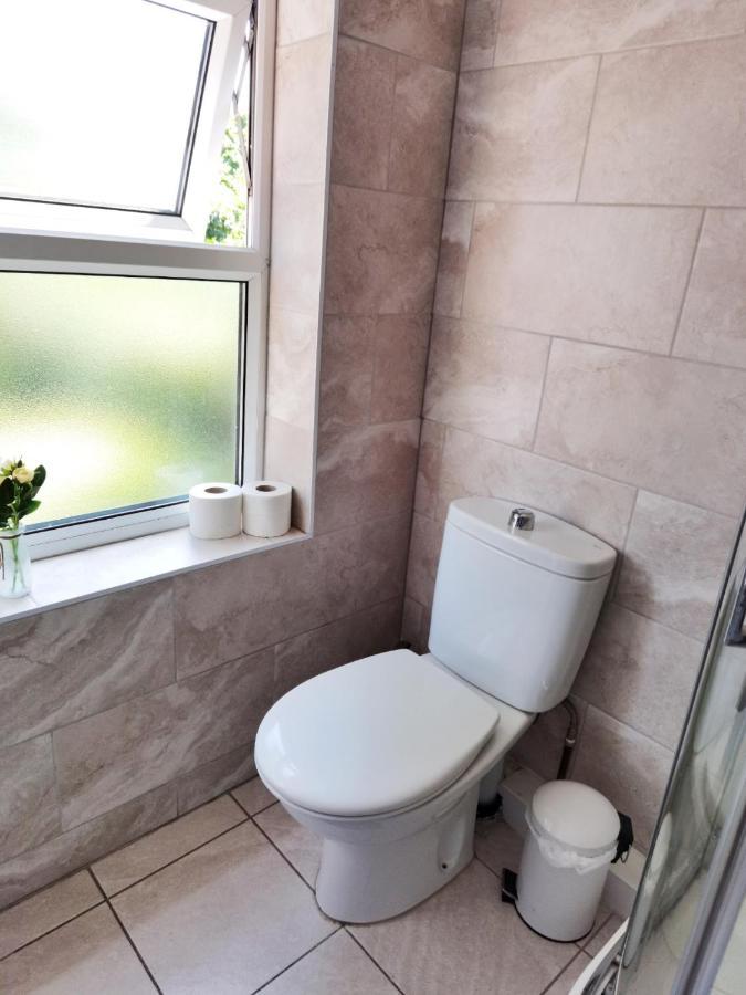 Perry Road, Beautiful Large House Available For Guests And Contractors Parking Wifi Βίλα Νότιγχαμ Εξωτερικό φωτογραφία