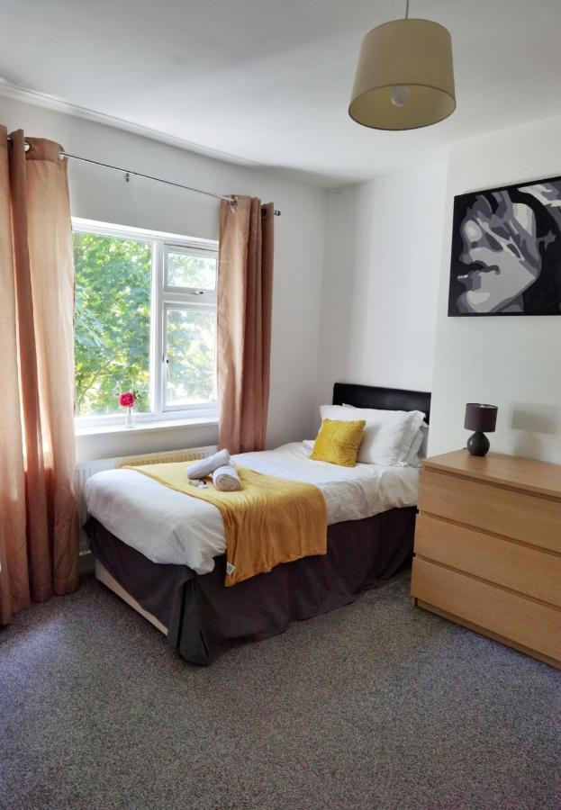 Perry Road, Beautiful Large House Available For Guests And Contractors Parking Wifi Βίλα Νότιγχαμ Εξωτερικό φωτογραφία